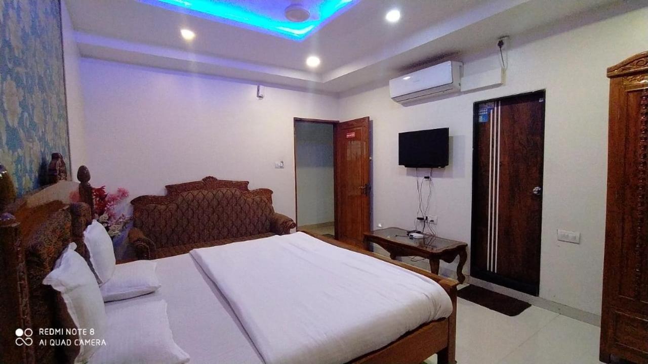 Hotel Shalimar Executive, Uran Islampur Peth  Exterior photo