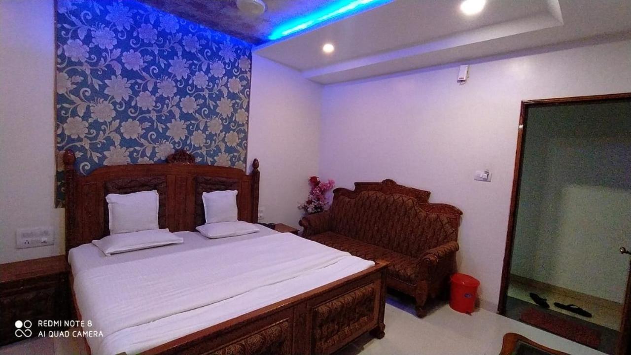 Hotel Shalimar Executive, Uran Islampur Peth  Exterior photo